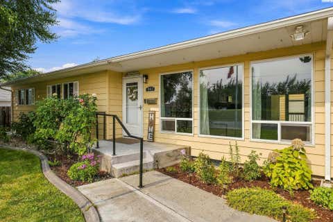 Photo of 801 Birch Ave, Richland, WA 99352 (MLS # 295389)