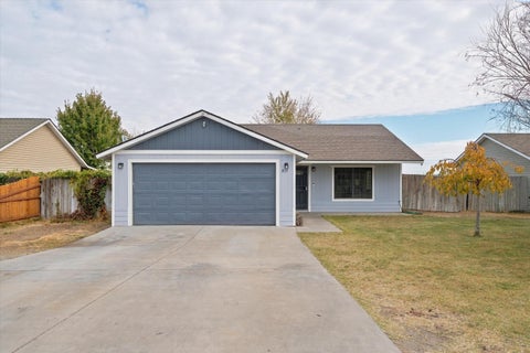 Photo of 815 Madrona Ave, Pasco, WA 99301 (MLS # 297147)