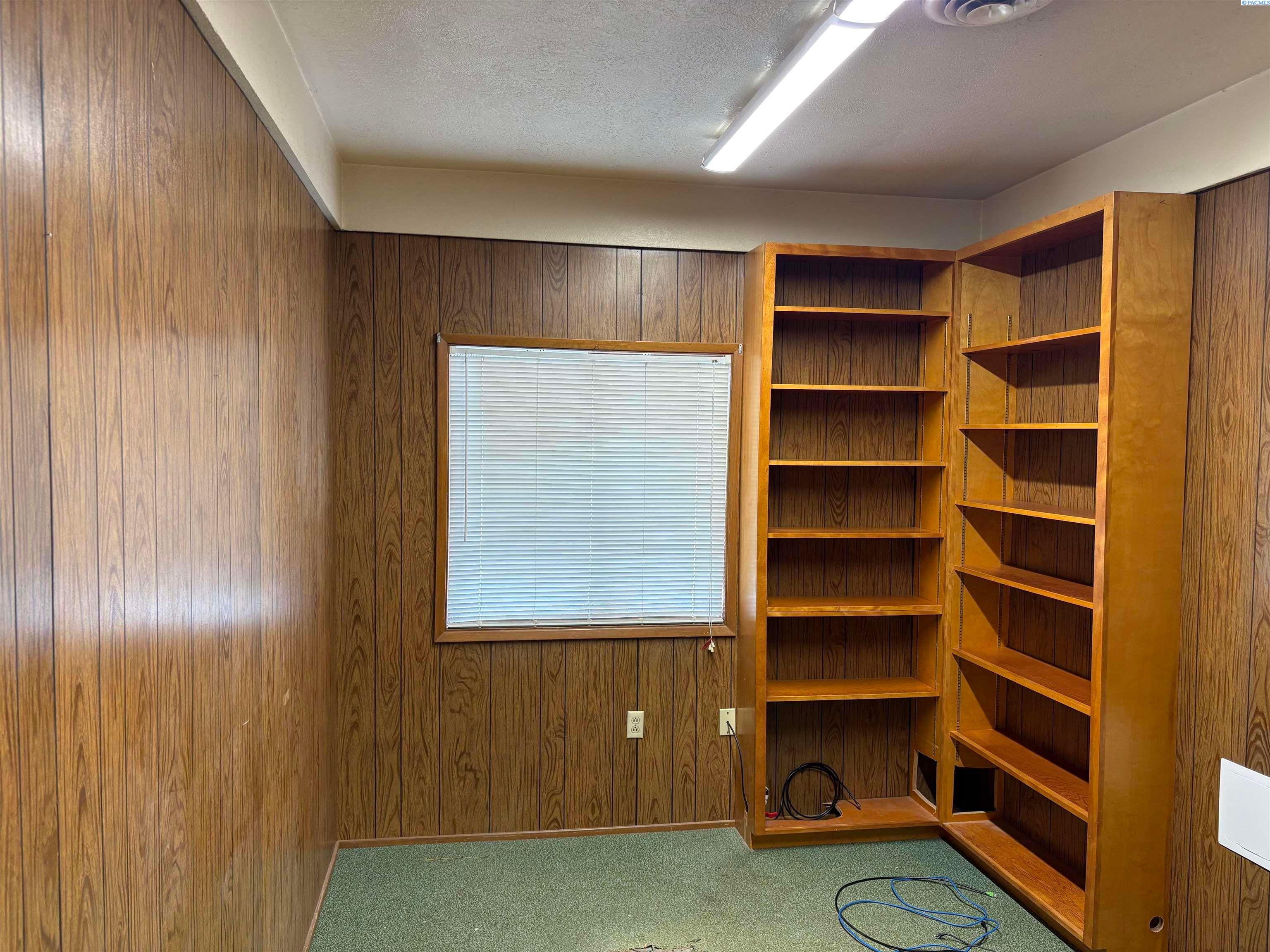 1912 N 4th Ave