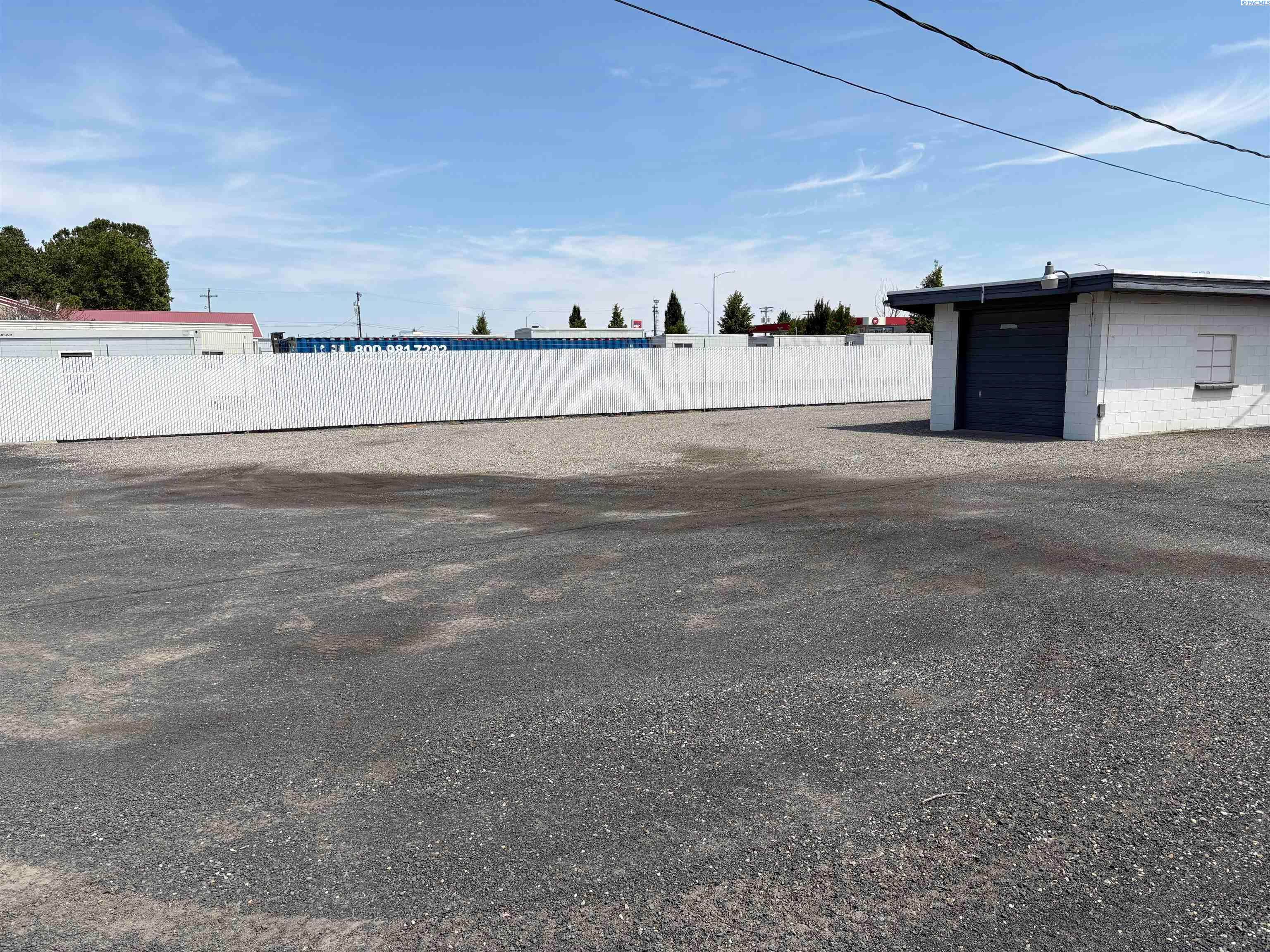 1912 N 4th Ave