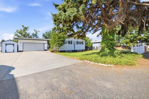 Photo of 6518 W Yellowstone Ave, Kennewick, WA 99336 (MLS # 294679)