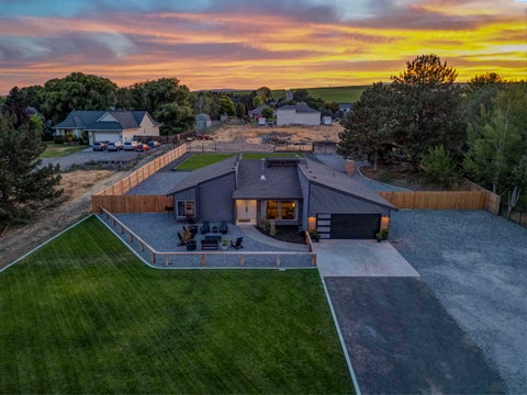Photo of 99502 N Lenore Lane, Richland, WA 99353 (MLS # 296280)