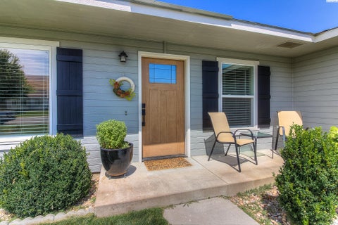 Photo of 120 SW Malibu Dr, Prosser, WA 99350 (MLS # 295461)