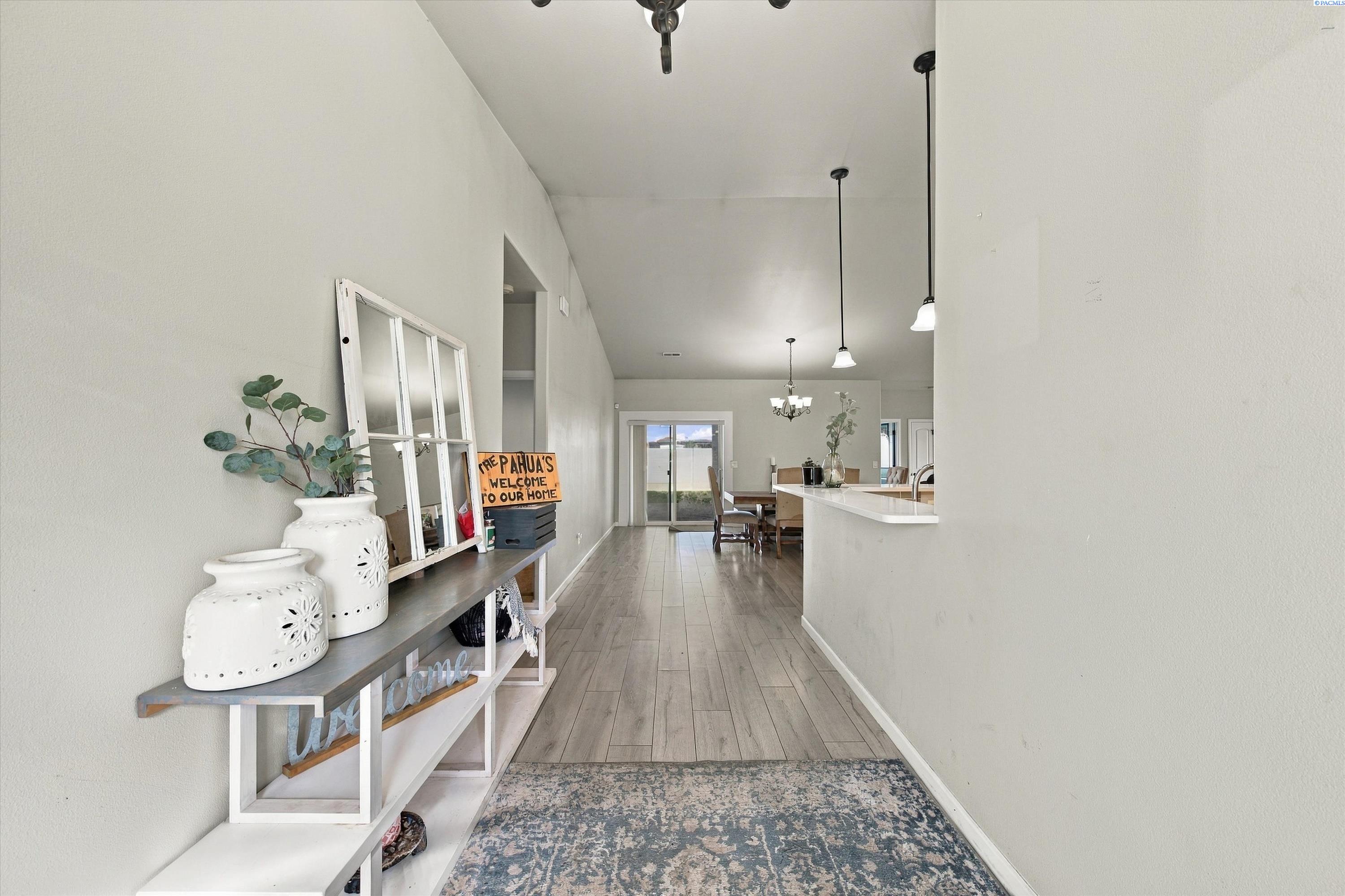 IDX 1 150 E Fir St.