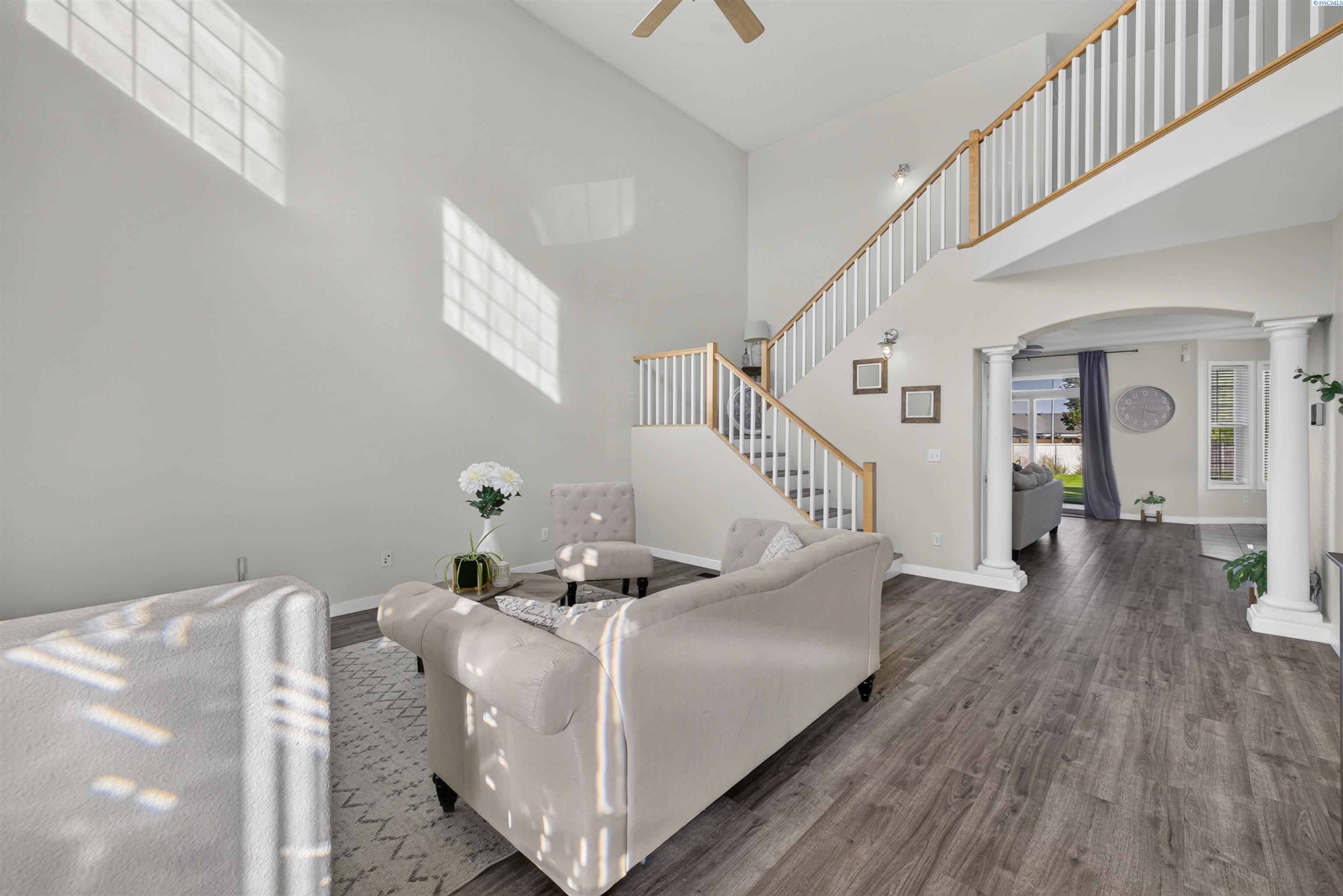 5311 Oriole Ln