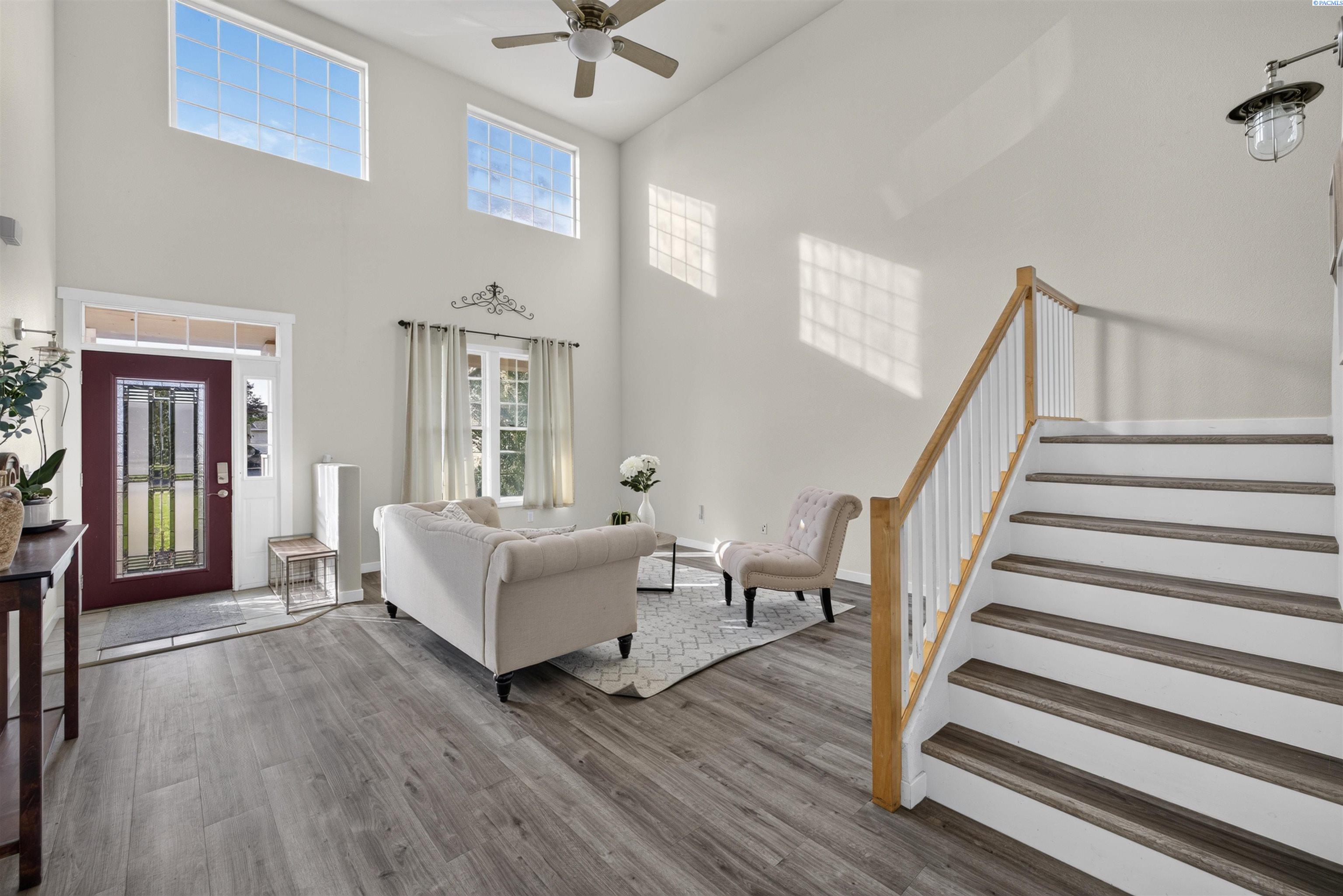 5311 Oriole Ln