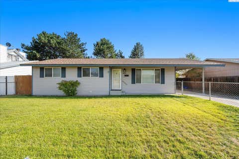 Photo of 431 W 10th Ave, Kennewick, WA 99336 (MLS # 295454)