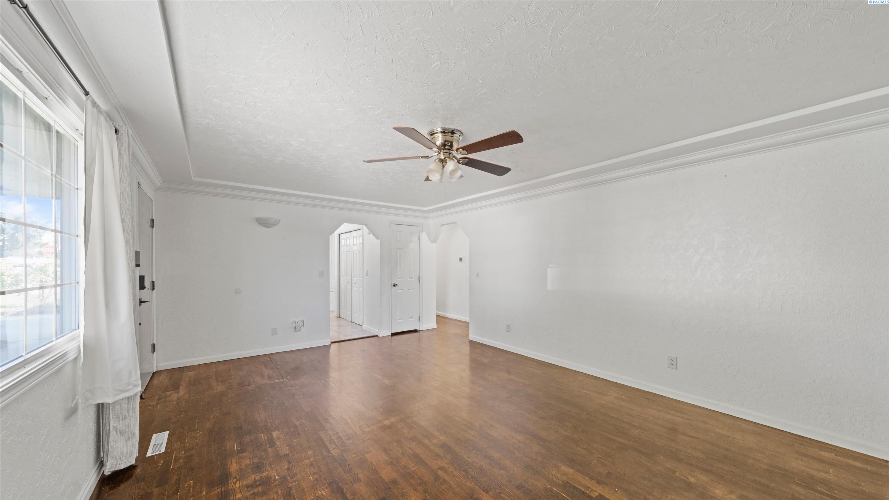 IDX 4 1751 N 24TH AVE