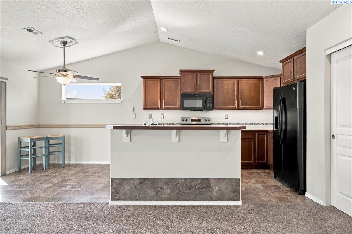 IDX 4 6914 Yellowstone Dr