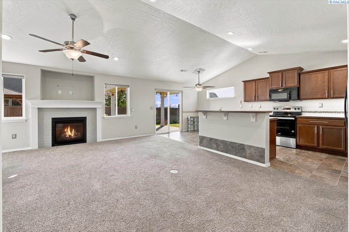 IDX 3 6914 Yellowstone Dr