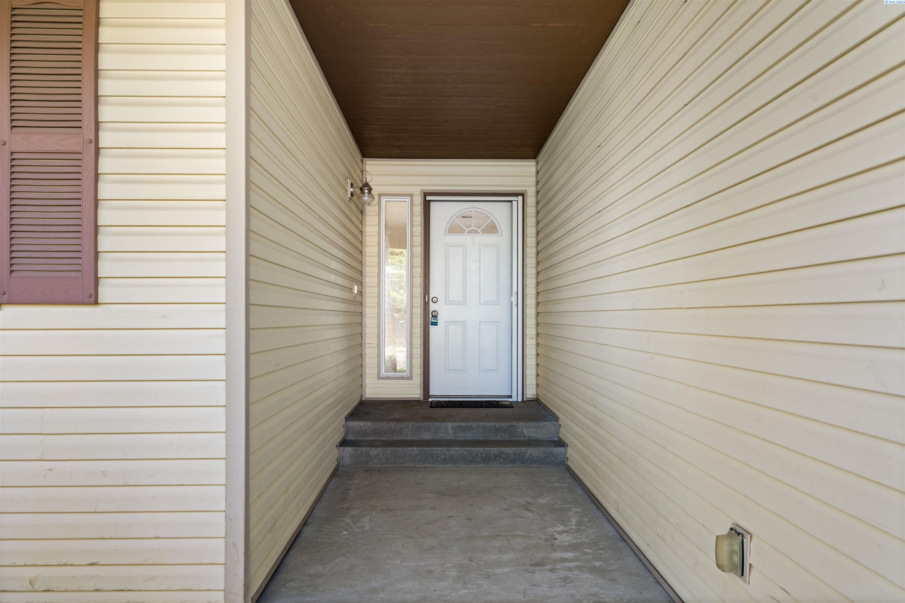4011 Hayden Lane