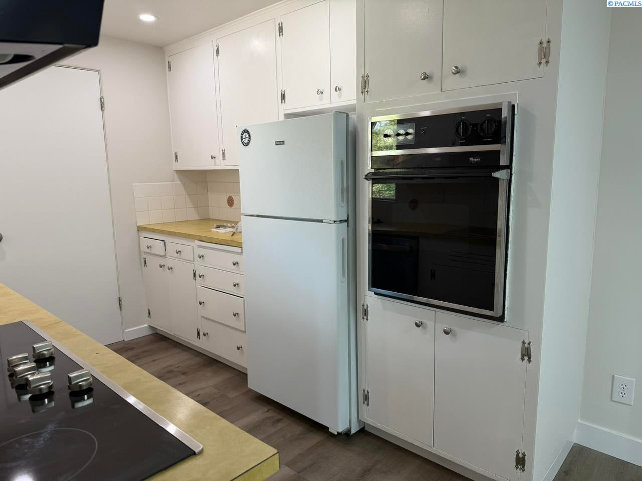 1723 W Marie
