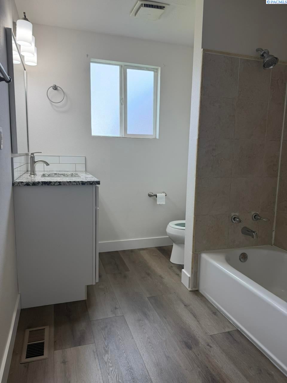 1723 W Marie