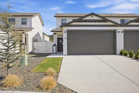 Photo of 2809 66th Pl, Pasco, WA 99301 (MLS # 296694)