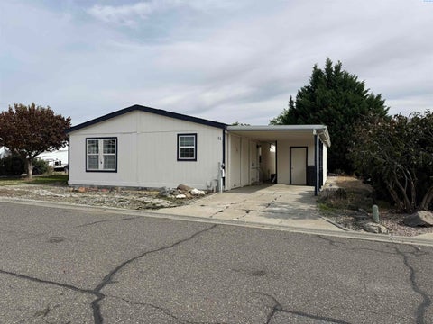 Photo of 355 Old Inland Empire Hwy #11, Prosser, WA 99350 (MLS # 296967)