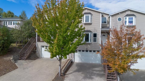 Photo of 2347 NW Ridgeline Dr, Pullman, WA 99163 (MLS # 296252)