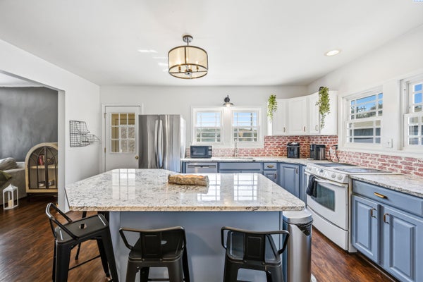 804 S HILLCREST DR, COLFAX, WA 99111 - Image 60ec8fbb767c856887cbd11fff9fbe9c/1554474404