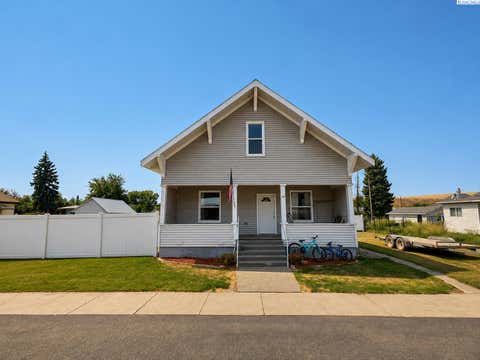 Photo of 309 G St, Endicott, WA 99125 (MLS # 295515)