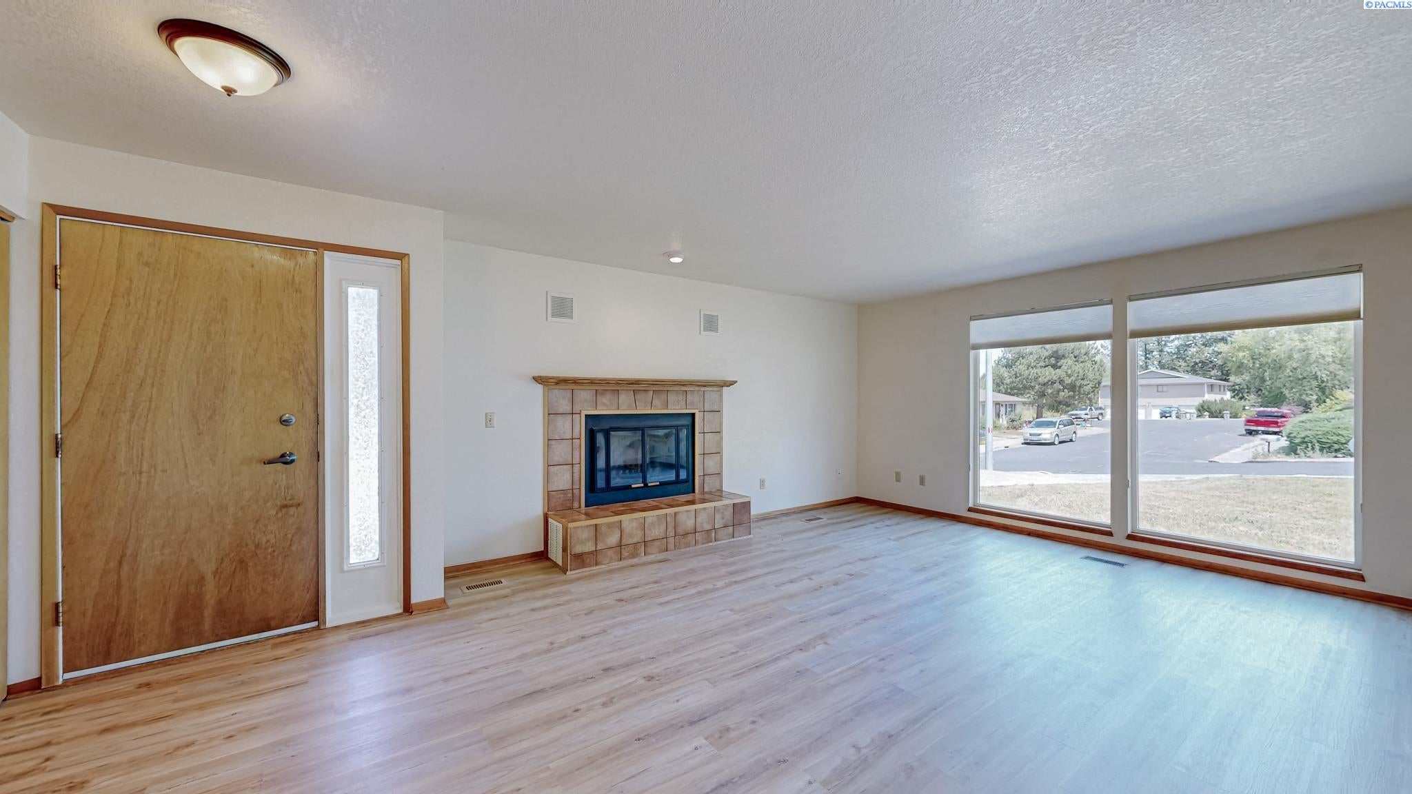 1165 SW Wadleigh Dr.
