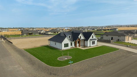 Photo of 7403 Haystack Street, Kennewick, WA 99338 (MLS # 296402)