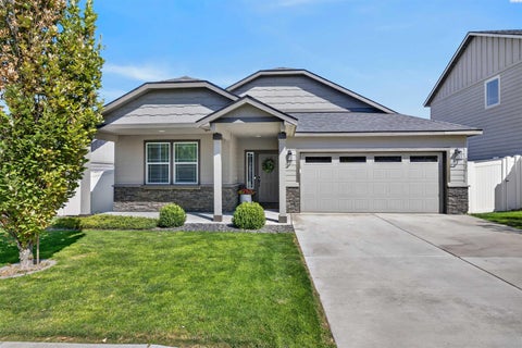 Photo of 2926 Bellerive Dr, Richland, WA 99352 (MLS # 296318)