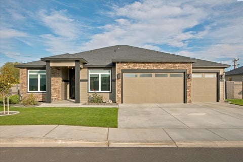 Photo of 502 Tatoosh Ave, West Richland, WA 99353 (MLS # 297267)