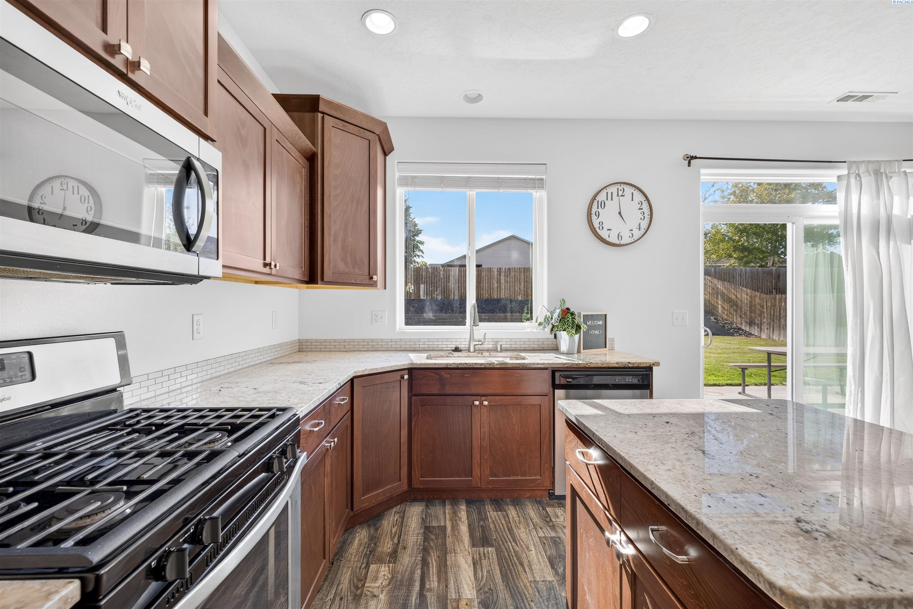 IDX 1 5914 Ramus Ln