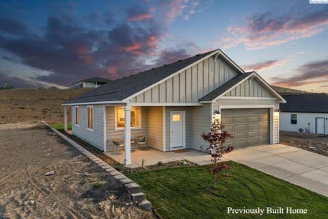 Photo of 3528 Nuthatch Street Lot 217, Richland, WA 99352 (MLS # 294640)