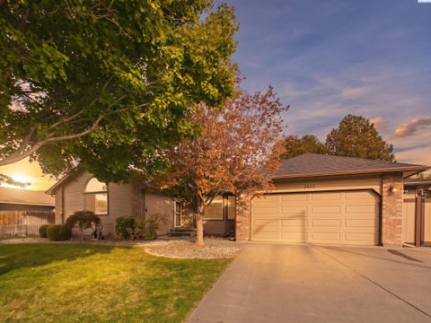 Photo of 2422 Mark Ave, Richland, WA 99352 (MLS # 296322)