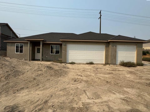 Photo of 10052 S Clodfelter Road, Kennewick, WA 99338 (MLS # 296006)