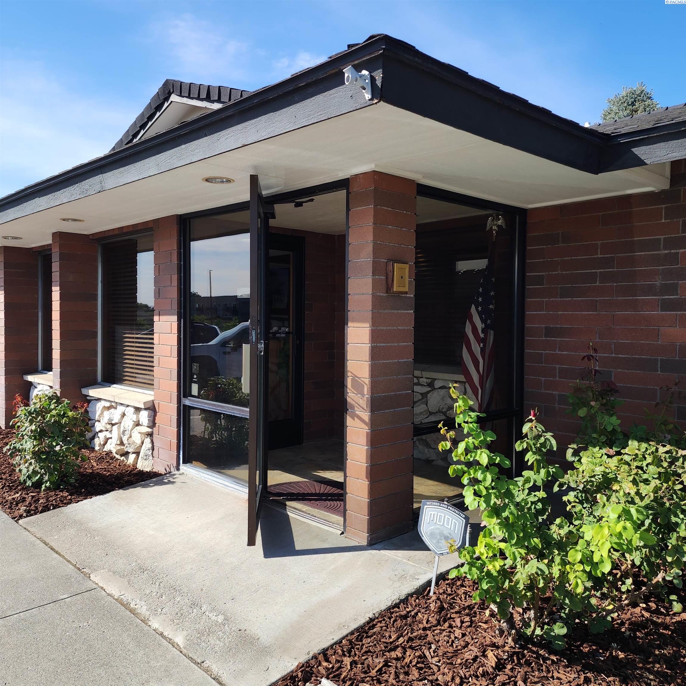 IDX 4 320 N 20th Ave.