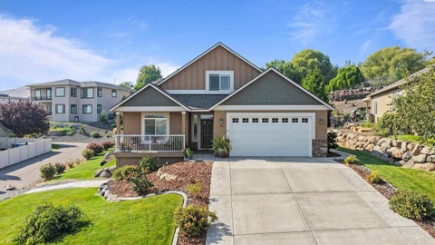 Photo of 1441 Purple Sage St, Richland, WA 99352 (MLS # 296197)