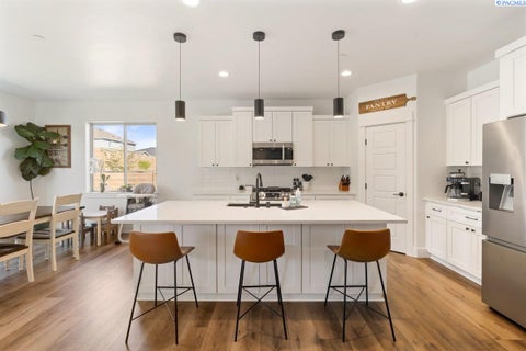 Photo of 4118 Corvina St, Richland, WA 99352 (MLS # 297093)