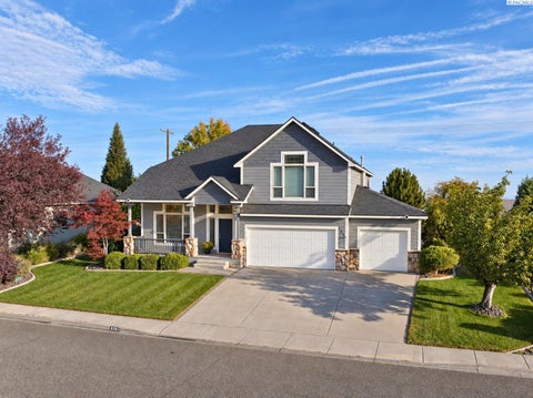 Photo of 858 Rand Dr, Richland, WA 99352 (MLS # 296760)