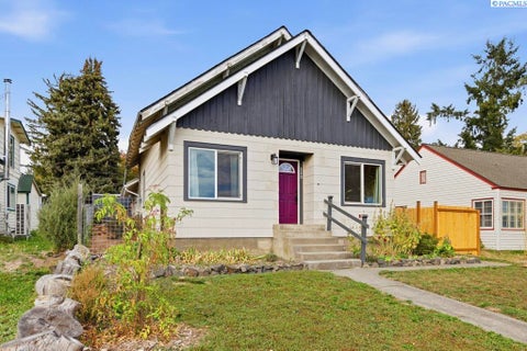 Photo of 220 W Alder St, Palouse, WA 99161 (MLS # 297190)