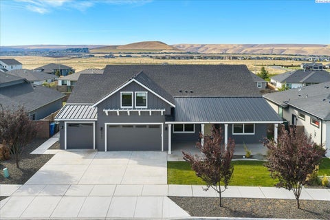 Photo of 3951 Corvina St, Richland, WA 99352 (MLS # 296351)