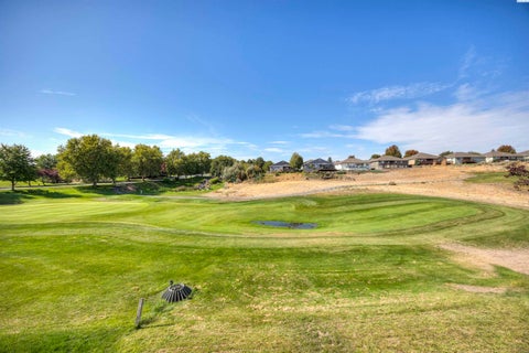 Photo of 2657 Dornoch Place, Richland, WA 99354 (MLS # 296496)