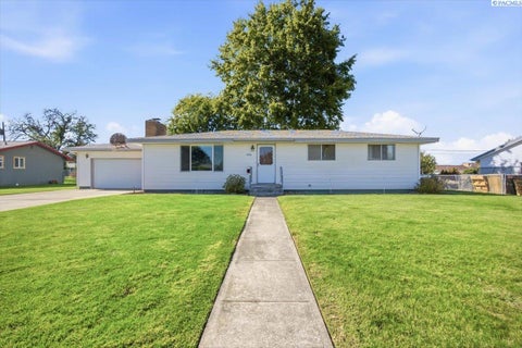 Photo of 520 Road 37, Pasco, WA 99301 (MLS # 297002)