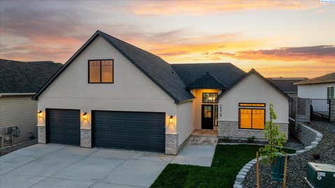 Photo of 2379 Upriver Ave, Richland, WA 99352 (MLS # 293041)