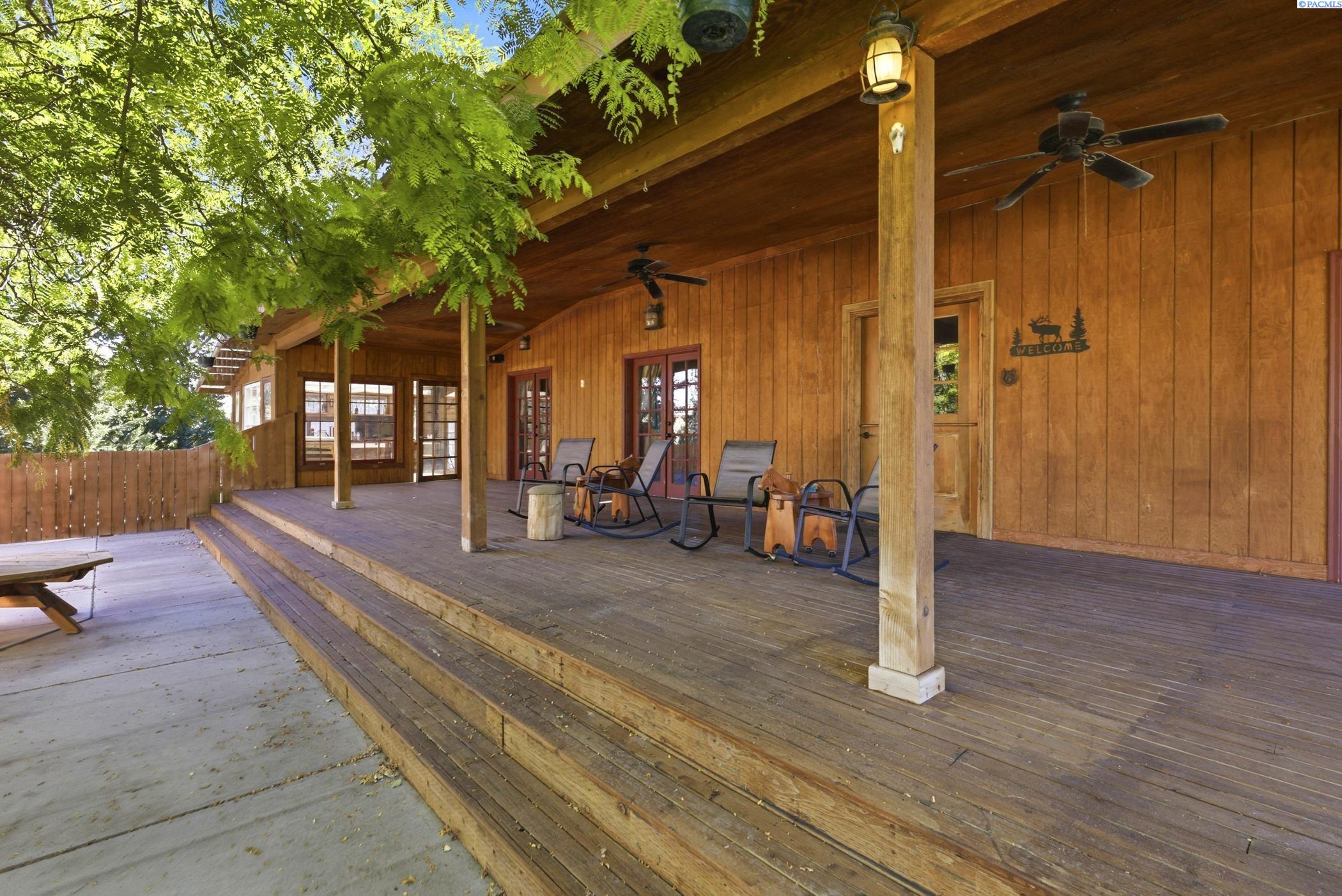 315 Monument Dr