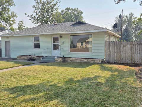 Photo of 632 S Everett St, Kennewick, WA 99336 (MLS # 295685)