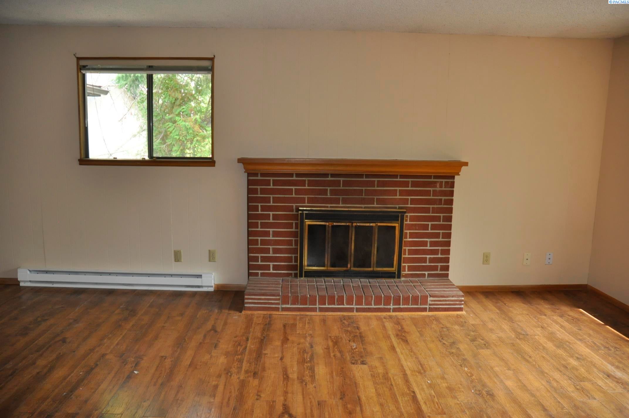 425 NW North Street