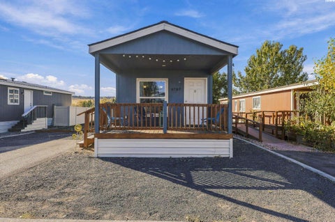 Photo of 6707 James Street, West Richland, WA 99353 (MLS # 296847)