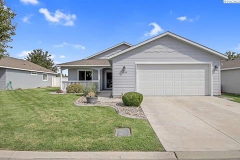 Photo of 1534 Larkspur Dr, Richland, WA 99352 (MLS # 296222)