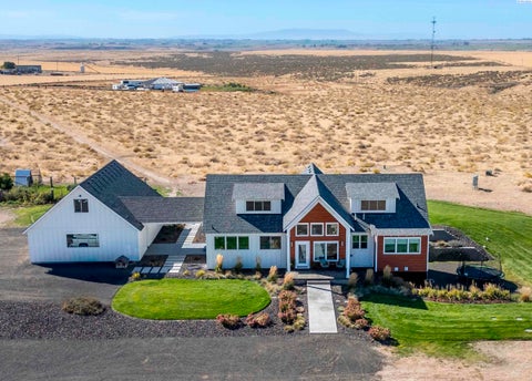 Photo of 842 Stastney Road, Eltopia, WA 99330 (MLS # 296983)