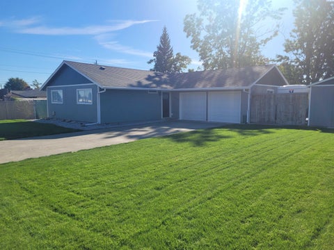 Photo of 1413 W 7th Ave, Kennewick, WA 99336 (MLS # 297183)