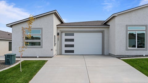 Photo of 3357 S Nelson St, Kennewick, WA 99338 (MLS # 296745)