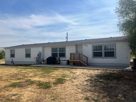 Photo of 11337 N Peaceful PR NW PR, Prosser, WA 99350 (MLS # 295955)