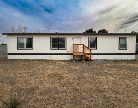 Photo of 203106 E Bowles Rd unit 65 RD, Kennewick, WA 99337 (MLS # 297341)
