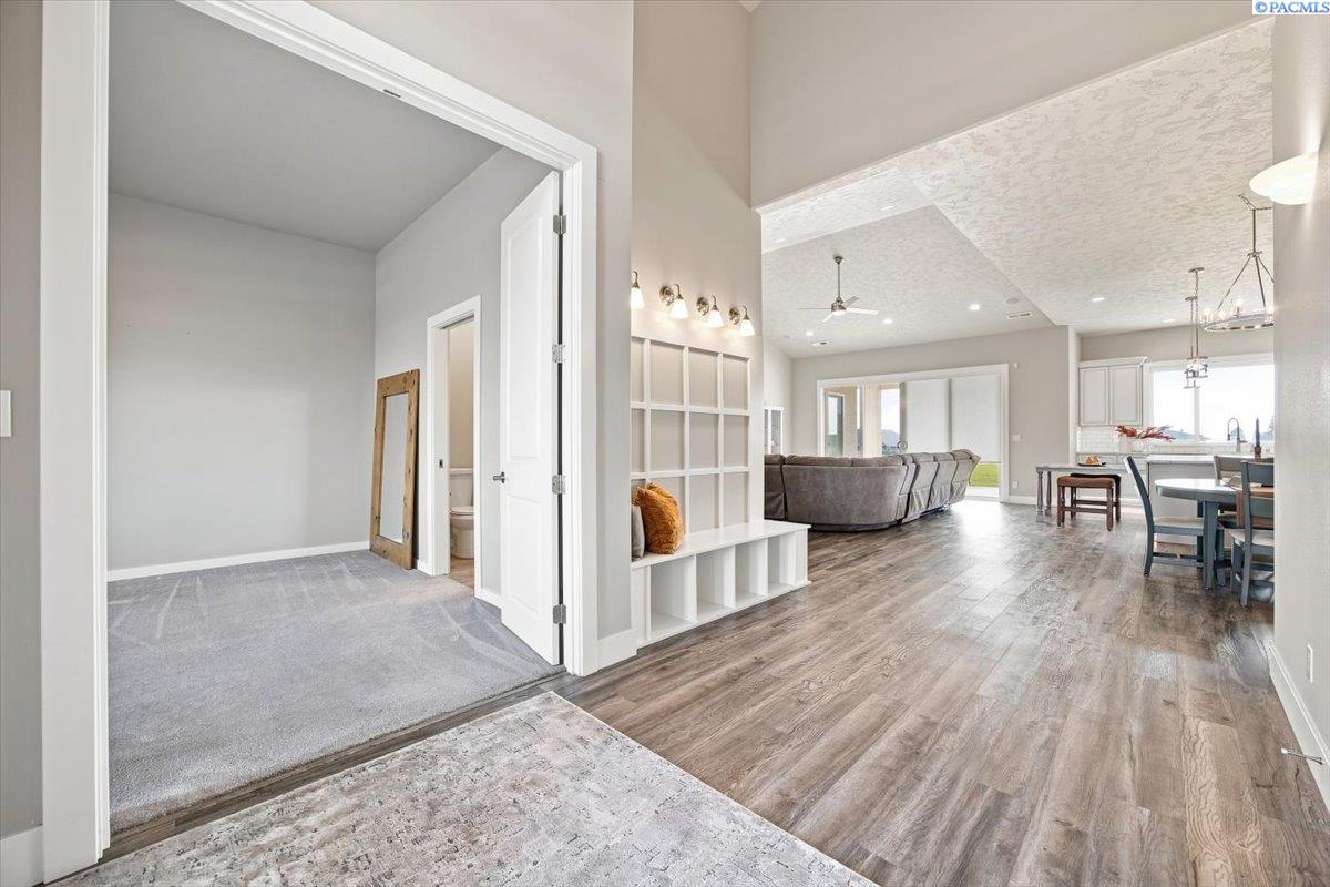 IDX 3 2075 Fraser Dr